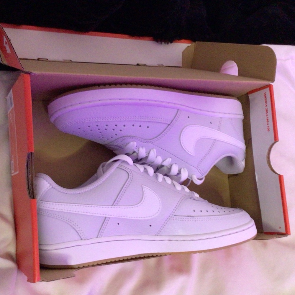 Nike WMNS Court Vision Low-Top Iris Whisper and White w/ Flat Gum Sole; US 6.5!